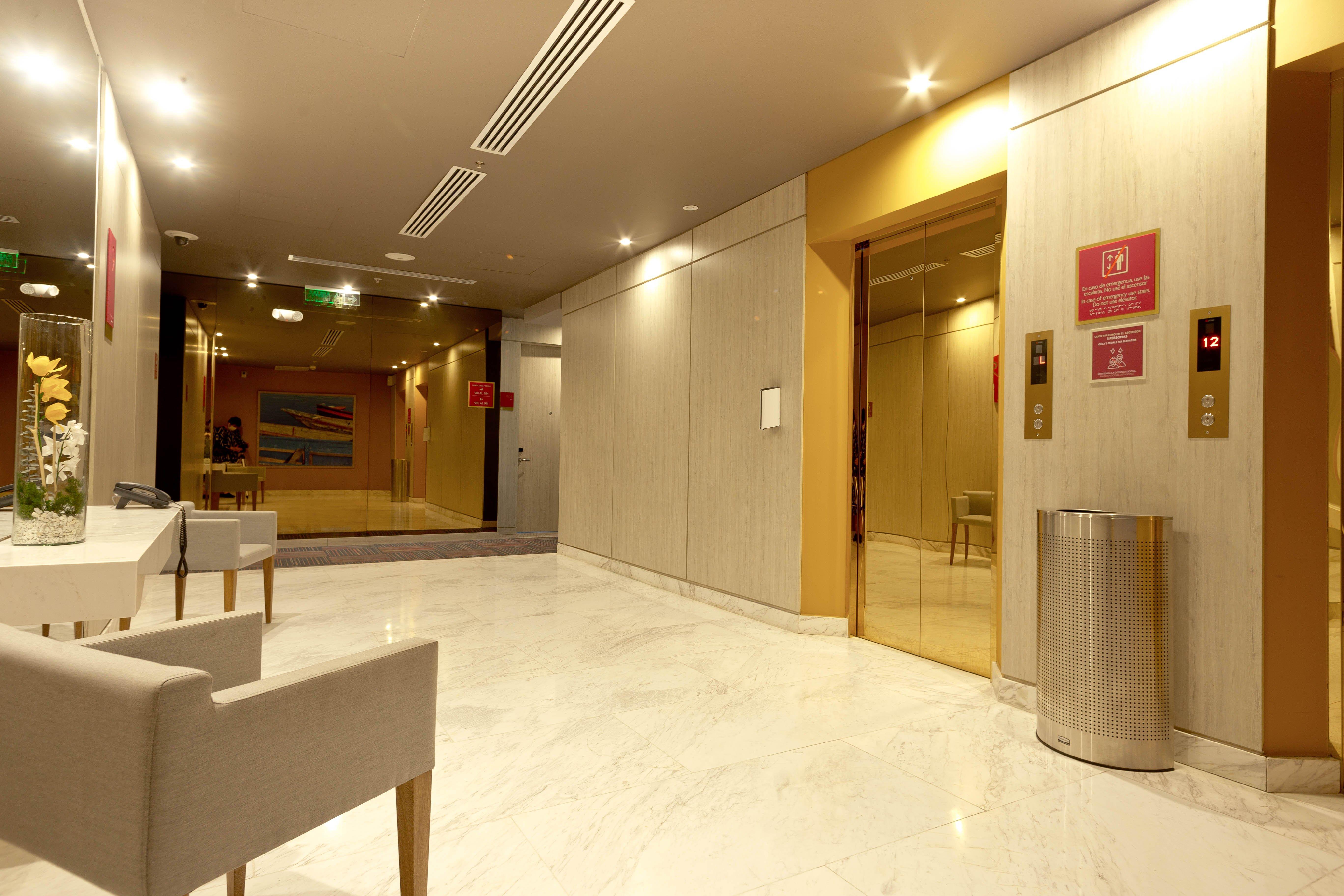 Crowne Plaza Barranquilla By Ihg Hotel Exterior photo